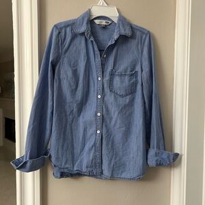 Classic Old Navy Chambray shirt
